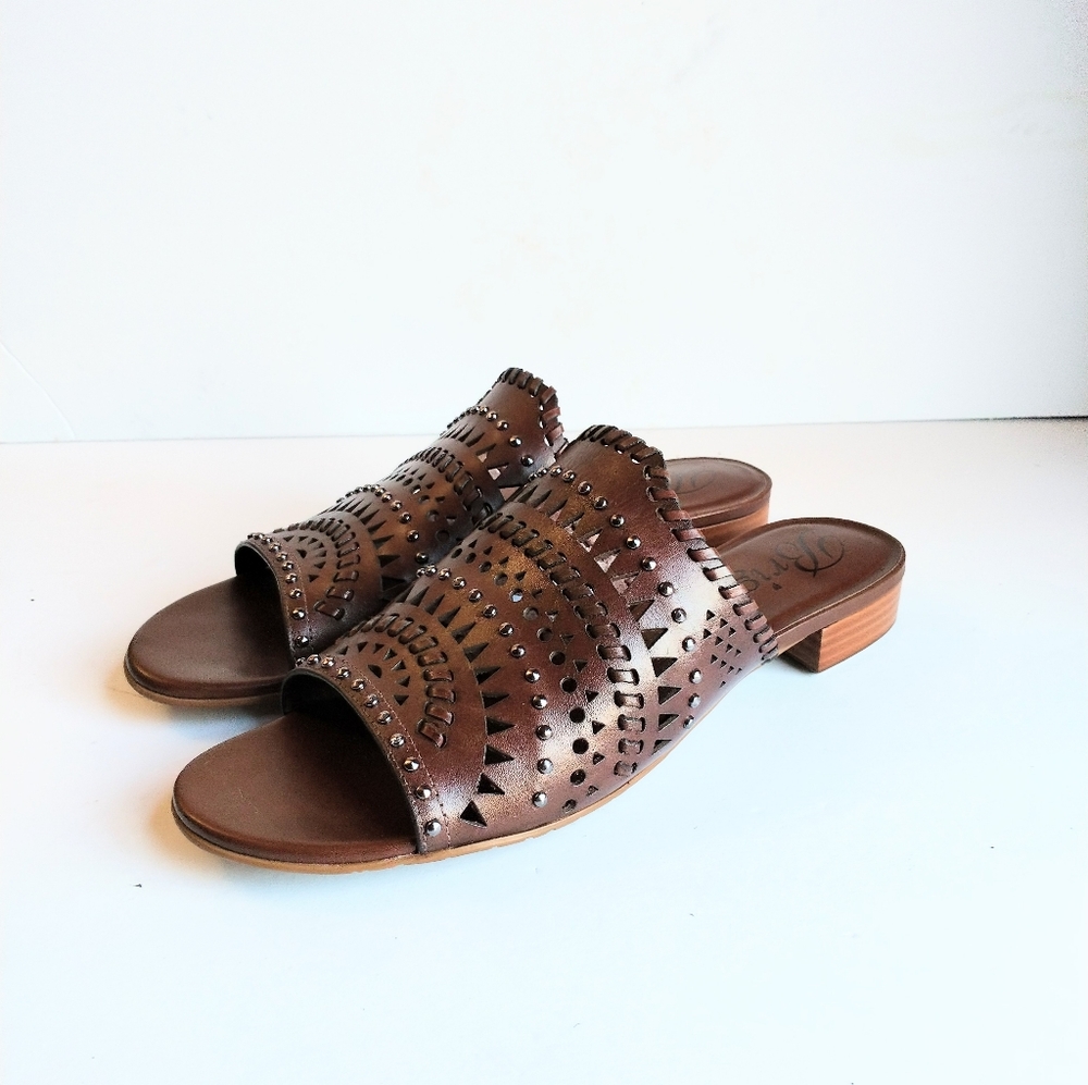 Brighton Ferrara Neo Leather Lazer Cut Carmel Mules Size 8.5. - Picture 4 of 8